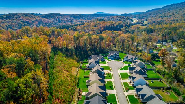 530 Deer Valley Drive, Hixson, TN 37343