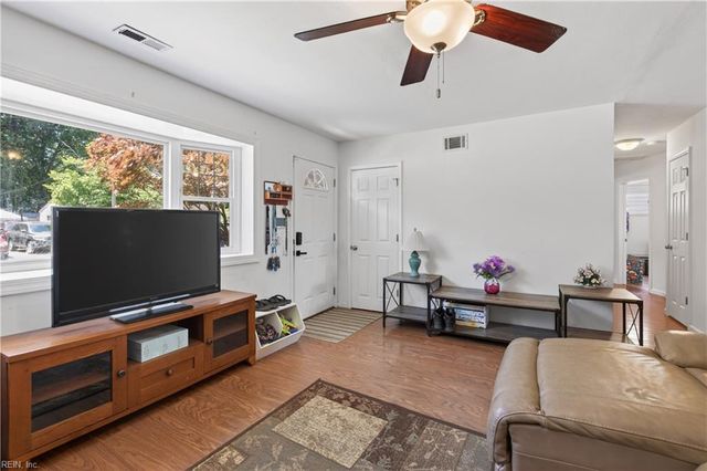 1103 Santeetlah Ave, Chesapeake, VA 23325