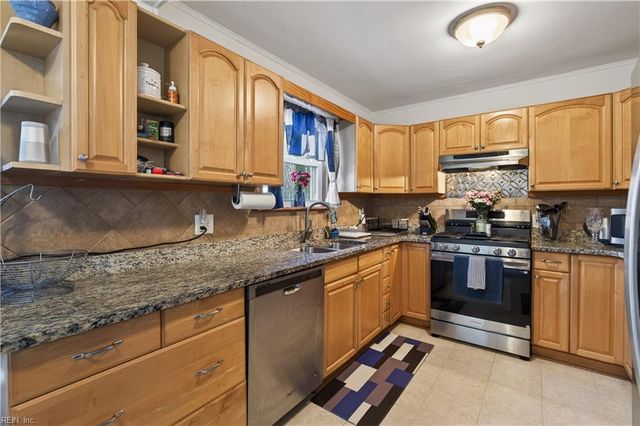 1103 Santeetlah Ave, Chesapeake, VA 23325