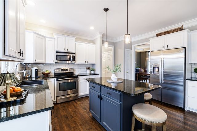 162 Millford Crossing, Penfield, NY 14526