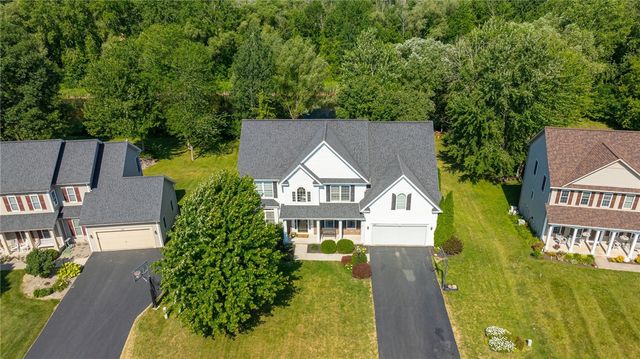 162 Millford Crossing, Penfield, NY 14526