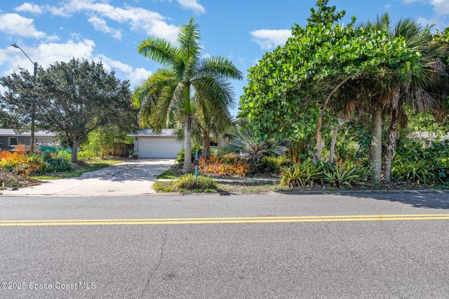 1115 Pinetree Drive, Indian Harbour Beach, FL 32937