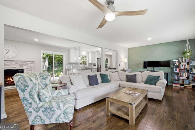 1256 Longwood Drive SW, Marietta, GA 30008