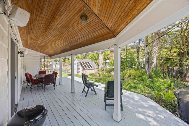 202 Clovercrest Drive, Brighton, NY 14618