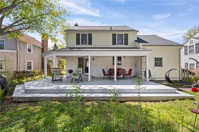202 Clovercrest Drive, Brighton, NY 14618