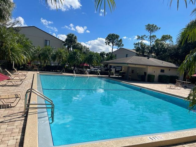 203 Foxtail Drive D2, Greenacres, FL 33415