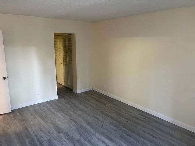 203 Foxtail Drive D2, Greenacres, FL 33415