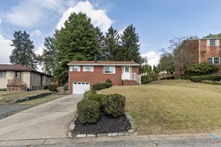 454 Marta Dr, Baldwin Boro, PA 15236