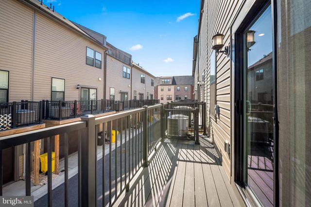 600 MOZART WAY, Baltimore, MD 21224