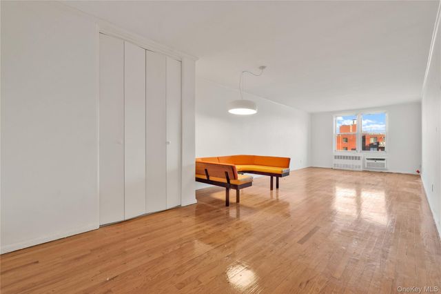 66-01 Burns Street 4J, Rego Park, NY 11374