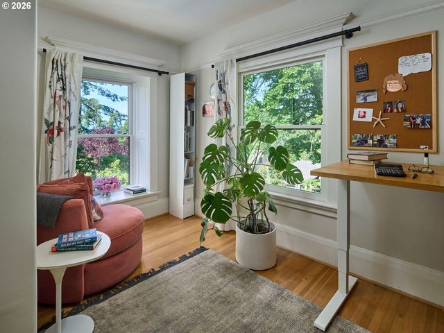 1611 Nw 32ND Ave, Portland, OR 97210