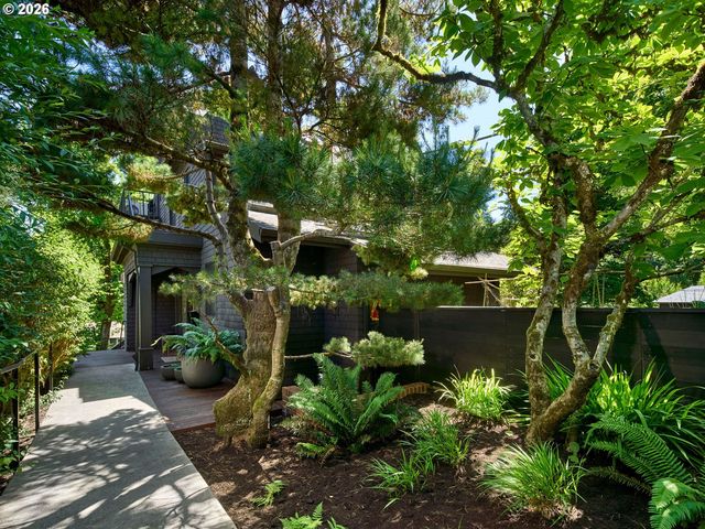 1611 Nw 32ND Ave, Portland, OR 97210