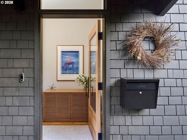 1611 Nw 32ND Ave, Portland, OR 97210