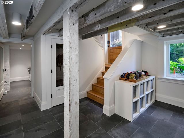 1611 Nw 32ND Ave, Portland, OR 97210