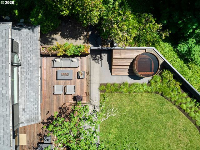 1611 Nw 32ND Ave, Portland, OR 97210