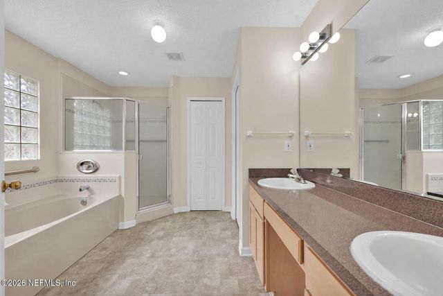 12484 HATTON CHASE Lane W, Jacksonville, FL 32258