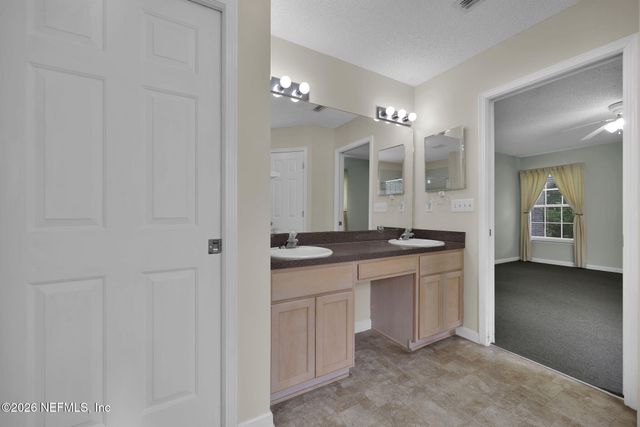 12484 HATTON CHASE Lane W, Jacksonville, FL 32258