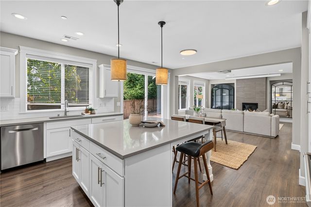 10833 NE 190th Place, Bothell, WA 98011