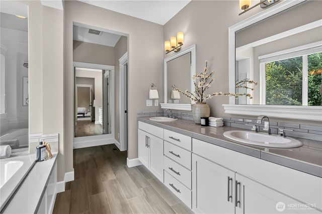 10833 NE 190th Place, Bothell, WA 98011