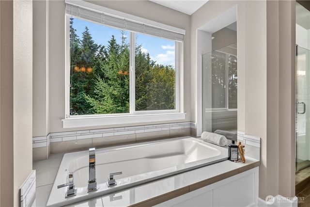 10833 NE 190th Place, Bothell, WA 98011