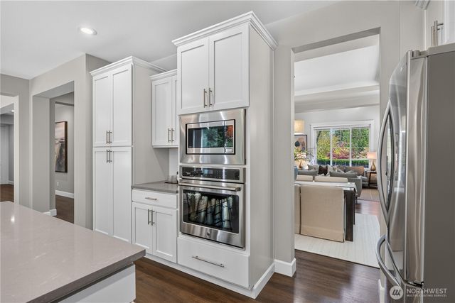10833 NE 190th Place, Bothell, WA 98011