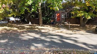 61 Graham Place, Teaneck, NJ 07666