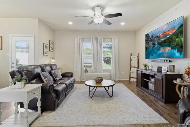 5105 Blue Ivy, Bulverde, TX 78163