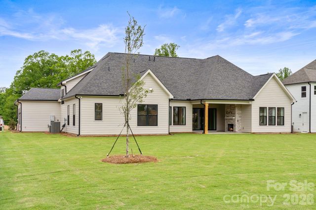 1008 Courtney Lane 28, Wesley Chapel, NC 28173