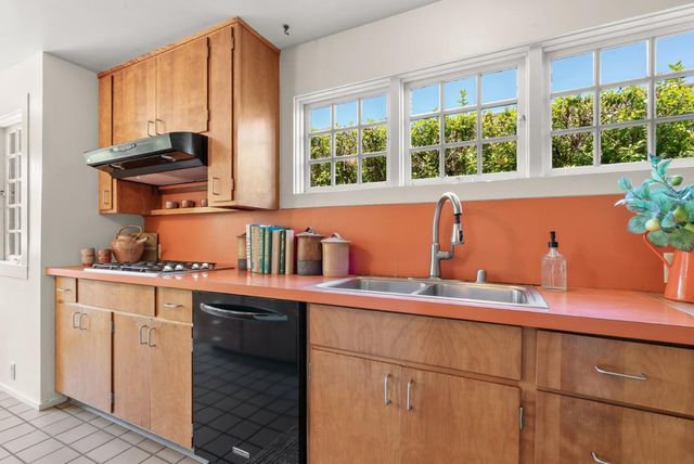 1120 King Street, Santa Cruz, CA 95060