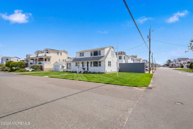 101 W 17th Street, Long Beach Twp, NJ 08008