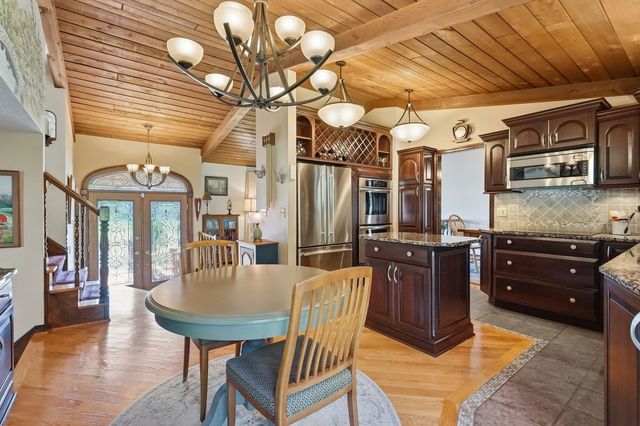 105 Higher Brook Dr, Ludlow, MA 01056