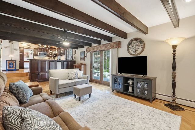 105 Higher Brook Dr, Ludlow, MA 01056