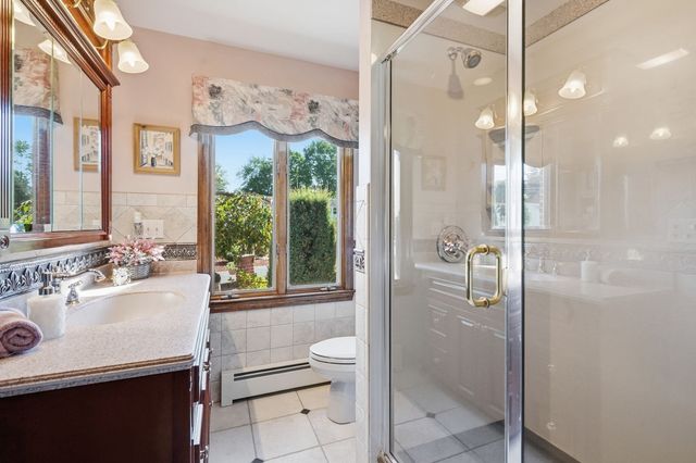 105 Higher Brook Dr, Ludlow, MA 01056