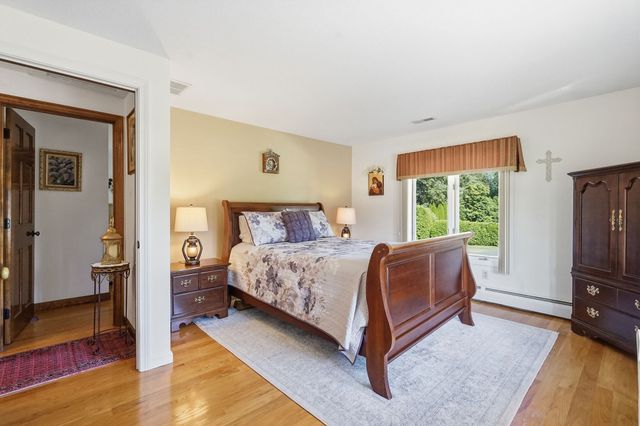 105 Higher Brook Dr, Ludlow, MA 01056
