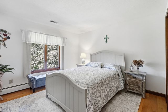 105 Higher Brook Dr, Ludlow, MA 01056
