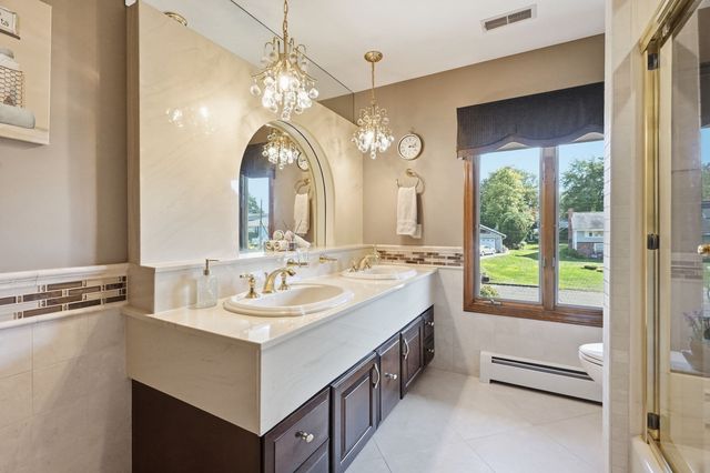 105 Higher Brook Dr, Ludlow, MA 01056