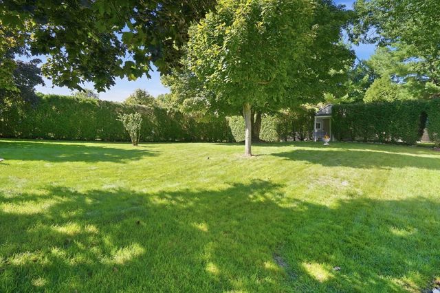 105 Higher Brook Dr, Ludlow, MA 01056