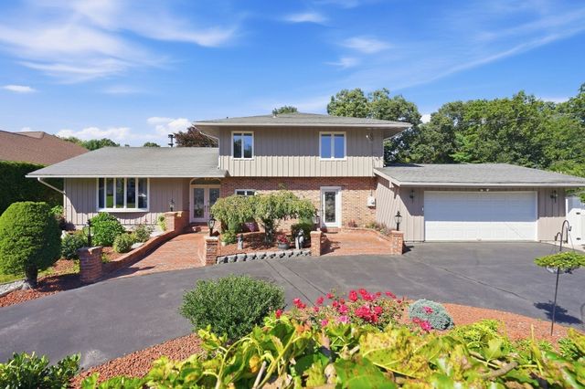 105 Higher Brook Dr, Ludlow, MA 01056