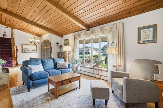 105 Higher Brook Dr, Ludlow, MA 01056