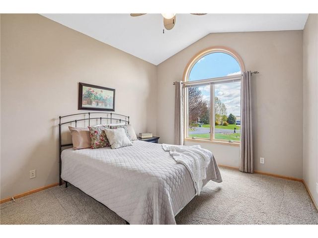 1325 Alton Lane, Hammond, WI 54015