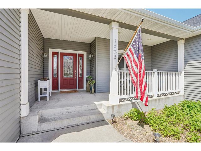 1325 Alton Lane, Hammond, WI 54015