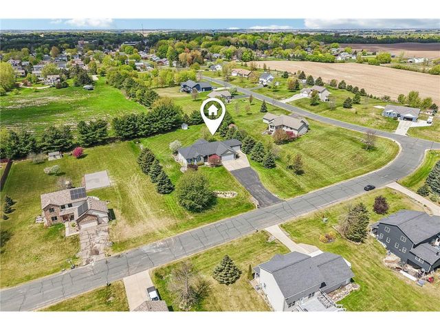 1325 Alton Lane, Hammond, WI 54015