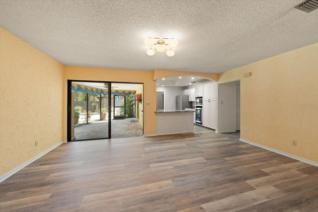 1221 MAGDALENE GROVE AVENUE, Tampa, FL 33613