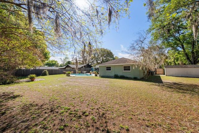 1221 MAGDALENE GROVE AVENUE, Tampa, FL 33613