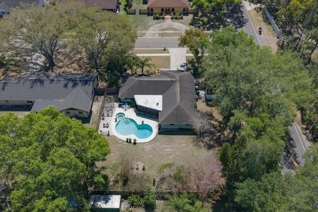 1221 MAGDALENE GROVE AVENUE, Tampa, FL 33613