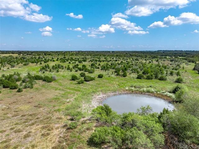 8232 Fm 2145, Ledbetter, TX 78946