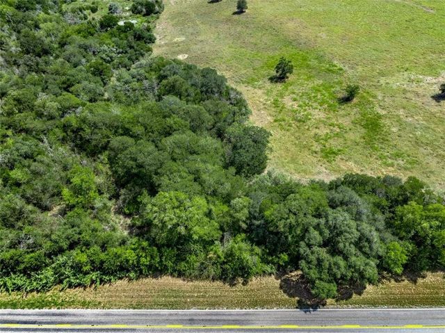 8232 Fm 2145, Ledbetter, TX 78946