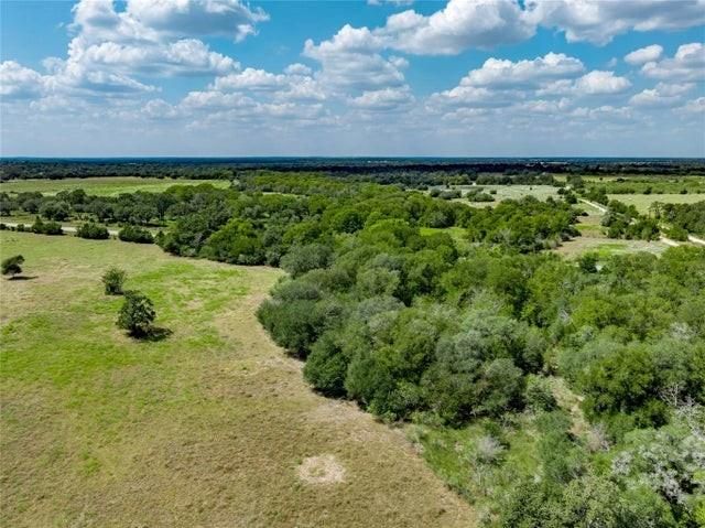 8232 Fm 2145, Ledbetter, TX 78946