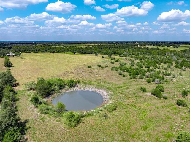 8232 Fm 2145, Ledbetter, TX 78946