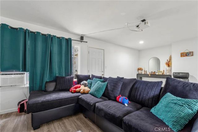 5007 Buckeye, Riverside, CA 92505